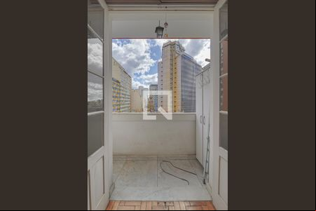 Sala  de apartamento para alugar com 1 quarto, 60m² em Centro, Belo Horizonte