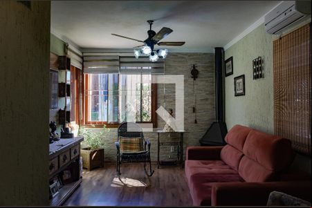 Sala de casa de condomínio para alugar com 3 quartos, 117m² em Igara, Canoas