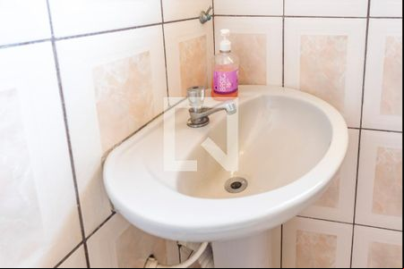 Pia de casa à venda com 4 quartos, 184m² em Jardim Moncoes, Santo André