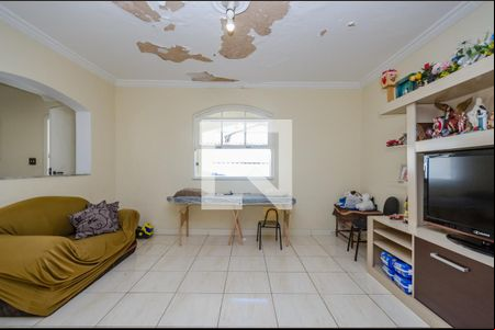 Sala 2 de casa à venda com 3 quartos, 500m² em Alto Caiçaras, Belo Horizonte