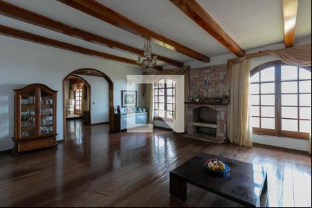 Sala de casa para alugar com 4 quartos, 513m² em Belvedere, Belo Horizonte
