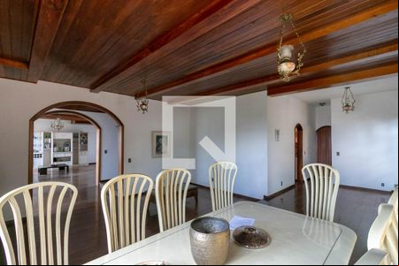 Sala de casa para alugar com 4 quartos, 513m² em Belvedere, Belo Horizonte
