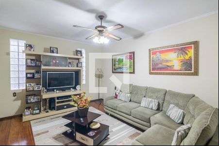 Sala de Estar de casa para alugar com 4 quartos, 170m² em Parque Jaçatuba, Santo André