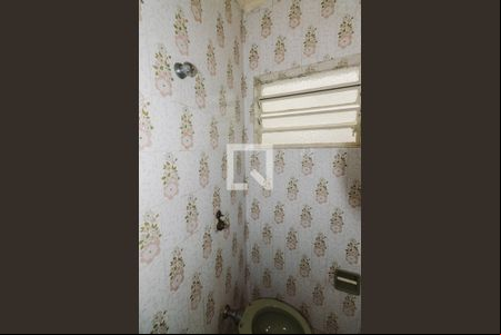 Banheiro de kitnet/studio para alugar com 1 quarto, 25m² em Alto da Lapa, São Paulo