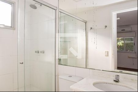 Banheiro da Suíte de apartamento à venda com 2 quartos, 51m² em Jardim Itu Sabará, Porto Alegre