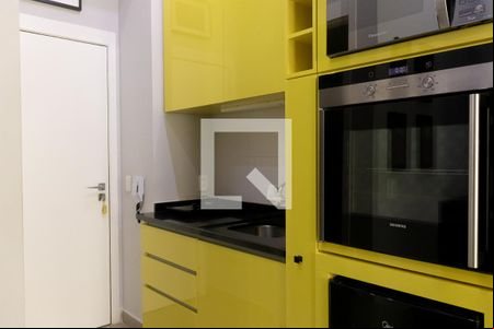 Cozinha de apartamento para alugar com 1 quarto, 25m² em Vila Madalena, São Paulo