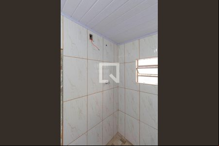 Banheiro de casa para alugar com 1 quarto, 30m² em Jardim Fernandes, São Paulo
