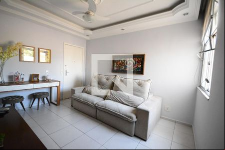 Sala de apartamento à venda com 2 quartos, 63m² em Cordovil, Rio de Janeiro