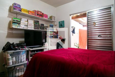 Quarto 2 de casa à venda com 4 quartos, 130m² em Vila Babilônia, São Paulo