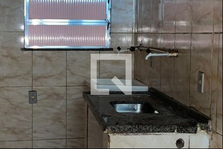 Cozinha de apartamento para alugar com 1 quarto, 40m² em Jardim Olavo Bilac, Duque de Caxias