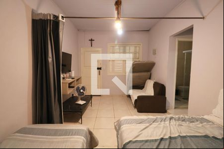 Quarto de casa para alugar com 1 quarto, 35m² em Vila Alzira, Guarujá