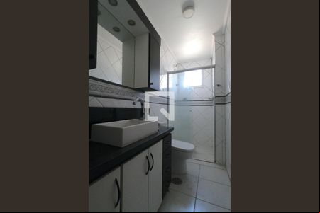 Banheiro de apartamento à venda com 2 quartos, 58m² em Parque Assuncao, Taboão da Serra