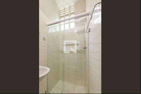Banheiro  de kitnet/studio para alugar com 1 quarto, 28m² em Dois de Julho, Salvador
