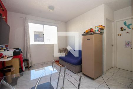 Sala de apartamento à venda com 2 quartos, 45m² em Rubem Berta, Porto Alegre