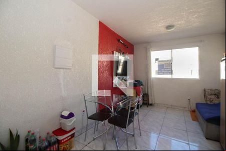 Sala de apartamento à venda com 2 quartos, 45m² em Rubem Berta, Porto Alegre