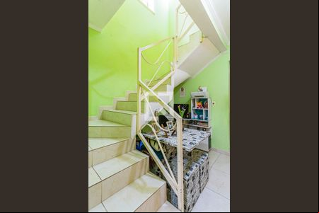 Entre Sala de casa à venda com 3 quartos, 194m² em Parque Gerassi, Santo André