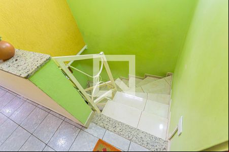 Escada Dormitórios de casa à venda com 3 quartos, 194m² em Parque Gerassi, Santo André