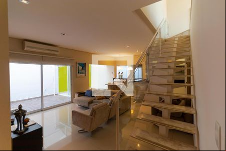 Salas de casa de condomínio à venda com 3 quartos, 160m² em Jardim das Paineiras, Campinas