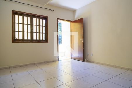 Sala de casa para alugar com 2 quartos, 92m² em Rocha, São Gonçalo