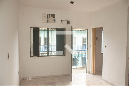 Sala/Quarto de kitnet/studio para alugar com 1 quarto, 20m² em Vila Sao Jorge, Nova Iguaçu