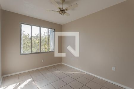 Dormitório de kitnet/studio para alugar com 1 quarto, 35m² em São João, Porto Alegre