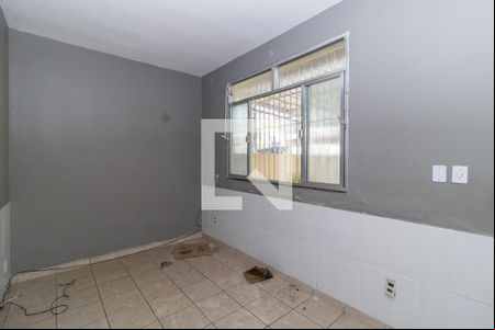 Sala de casa para alugar com 2 quartos, 70m² em Brás de Pina, Rio de Janeiro