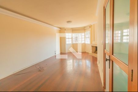 Sala de casa à venda com 4 quartos, 200m² em Jardim America, São Leopoldo