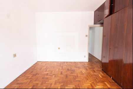 Quarto 1 de casa para alugar com 2 quartos, 95m² em Vila Romero, São Paulo