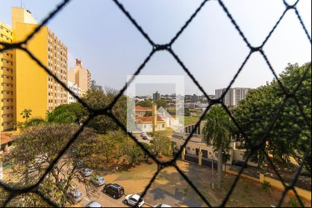 Vista da sala de apartamento para alugar com 3 quartos, 98m² em Centro, Campinas