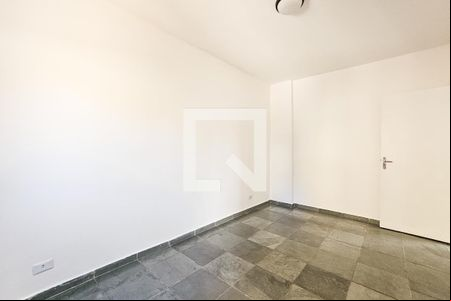 Quarto 1 de apartamento para alugar com 2 quartos, 80m² em Jardim Tres Marias, Guarujá
