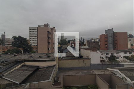 Vista do Quarto de casa para alugar com 1 quarto, 43m² em Alto da Rua Xv, Curitiba
