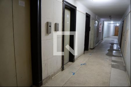 Hall de Entrada de apartamento à venda com 1 quarto, 28m² em Centro, Rio de Janeiro