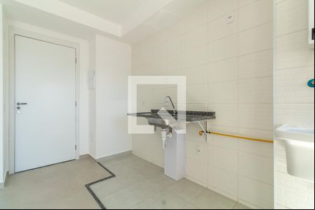 Sala e Cozinha de apartamento para alugar com 2 quartos, 40m² em Vila São João, Guarulhos