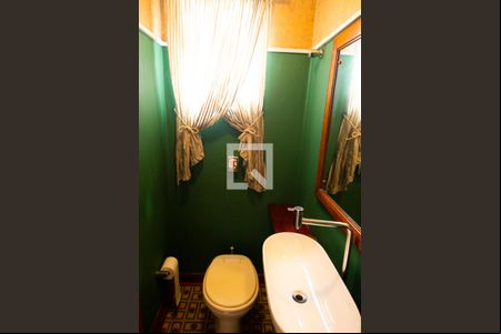 Lavabo de apartamento para alugar com 3 quartos, 180m² em Morumbi, São Paulo