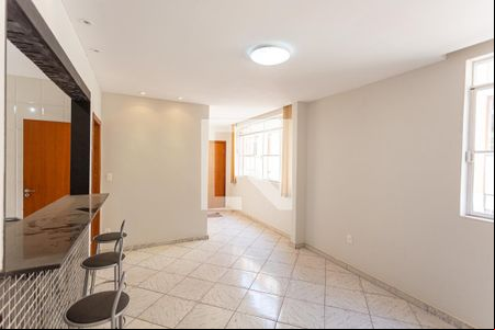 Sala de apartamento para alugar com 3 quartos, 85m² em Serra, Belo Horizonte