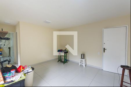 Sala de apartamento para alugar com 2 quartos, 60m² em Engenhoca, Niterói
