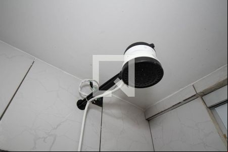 Banheiro de apartamento para alugar com 1 quarto, 45m² em Guará Ii, Brasília