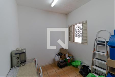 Quarto 02 (Edícula) de casa para alugar com 4 quartos, 175m² em Vila Itapura, Campinas