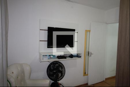 Quarto 1 de casa para alugar com 2 quartos, 65m² em Jardim Henriqueta, Taboão da Serra