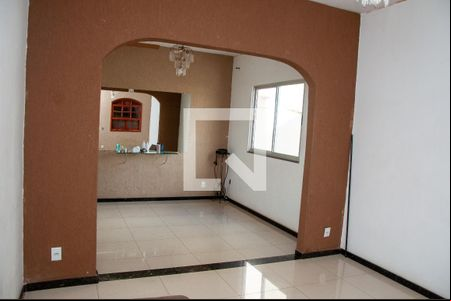 Sala de casa para alugar com 3 quartos, 150m² em Xangri-la, Contagem