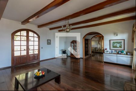 Sala de casa para alugar com 5 quartos, 514m² em Belvedere, Belo Horizonte