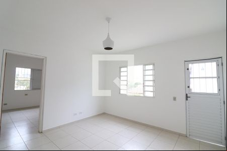 Sala  de casa para alugar com 2 quartos, 60m² em Santa Teresinha, São Paulo