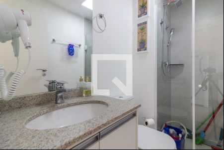 Banheiro de kitnet/studio para alugar com 1 quarto, 38m² em Indianópolis, São Paulo