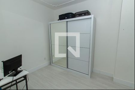 Quarto de apartamento à venda com 1 quarto, 50m² em São João, Porto Alegre
