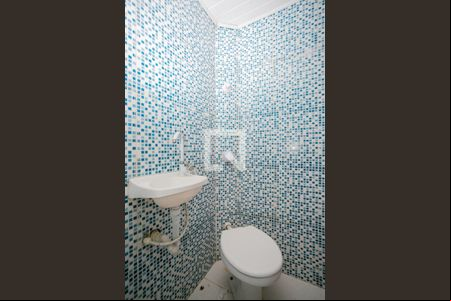 Banheiro de apartamento para alugar com 1 quarto, 35m² em Casa Verde Alta, São Paulo