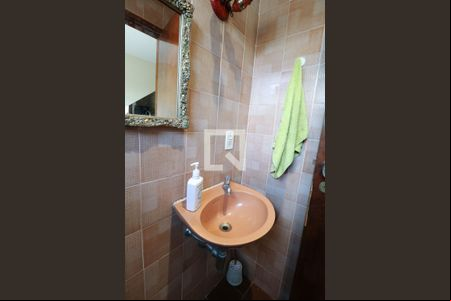 Lavabo de casa para alugar com 3 quartos, 200m² em Jardim Ester, São Paulo