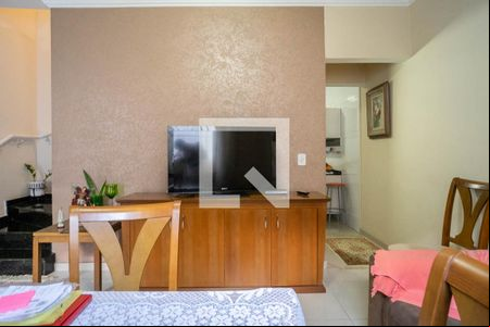 Sala de casa de condomínio à venda com 2 quartos, 65m² em Vila Nhocune, São Paulo