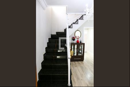 o aos Quartos de casa à venda com 4 quartos, 219m² em Parque João Ramalho, Santo André
