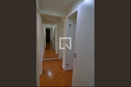 Corredor de apartamento à venda com 3 quartos, 100m² em Jardim Londrina, São Paulo