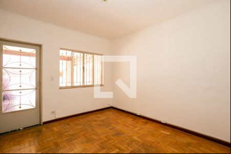 Sala de estar de casa para alugar com 3 quartos, 150m² em Santa Teresinha, São Paulo
